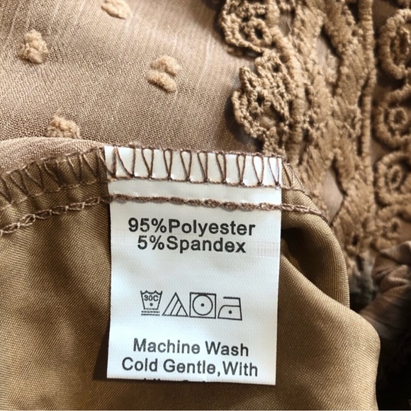 Chocolate Lace Dotted Long Sleeve Flowy Blouse Size XL NEW - Picture 5 of 5